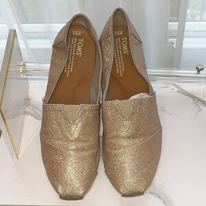 TOMS Women's Sparkling Rose Gold - Size 9.5